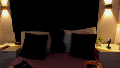 letiziia online show from 11-08-25, 08:29