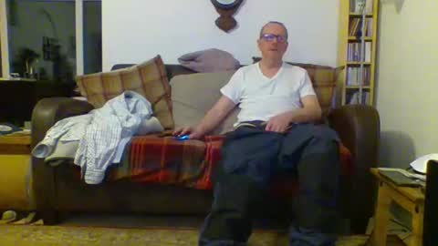 paul online show from 02-10-25, 12:19