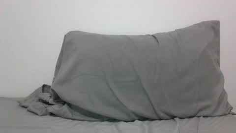 Snapshot of lets_play143 chatting on 12-09-24, 06:23 lets_play143 online show from 12-09-24, 06:23