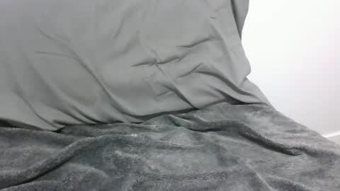 Snapshot of lets_play143 chatting on 03-03-25, 05:20 lets_play143 online show from 03-03-25, 05:20