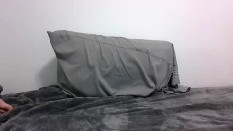 Snapshot of lets_play143 chatting on 11-16-25, 05:13 lets_play143 online show from 11-16-25, 05:13