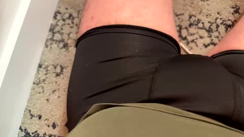 Snapshot of letsgetubare chatting on 03-09-26, 04:11 letsgetubare online show from 03-09-26, 04:11