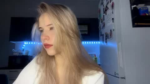 Snapshot of lettieharkin chatting on 04-25-26, 02:25 Kate online show from 04-25-26, 02:25