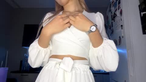 Snapshot of lettieharkin chatting on 04-26-26, 02:15 Kate online show from 04-26-26, 02:15