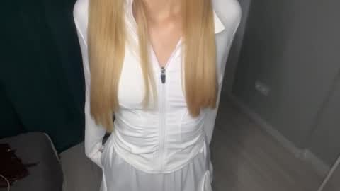 Snapshot of lettieharkin chatting on 05-14-26, 04:14 Kate online show from 05-14-26, 04:14