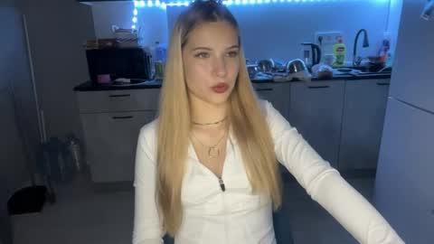Snapshot of lettieharkin chatting on 05-20-26, 05:19 Kate online show from 05-20-26, 05:19