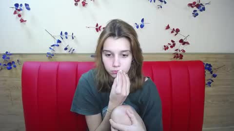 Snapshot of letty_curly chatting on 12-14-24, 03:36 letty_curly online show from 12-14-24, 03:36