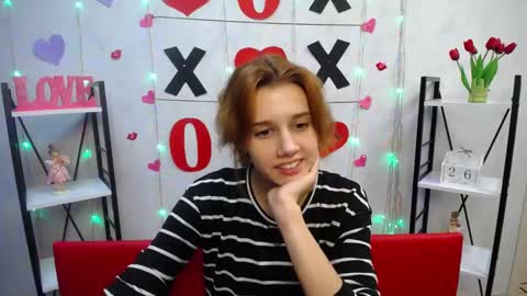 Snapshot of letty_curly chatting on 01-27-25, 12:12 letty_curly online show from 01-27-25, 12:12