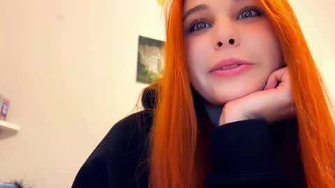Snapshot of lettygherardini chatting on 02-24-26, 08:29 Lola online show from 02-24-26, 08:29