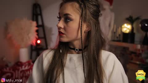 Snapshot of lettymoa chatting on 12-21-24, 12:31 Letty Moa - IG direct letty moa online show from 12-21-24, 12:31