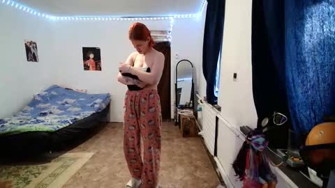 Snapshot of lettytassone chatting on 12-22-25, 09:17 Kory online show from 12-22-25, 09:17