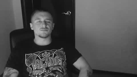 Snapshot of lev1ngston chatting on 01-13-25, 11:27 lev1ngston online show from 01-13-25, 11:27