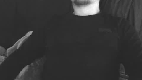 Snapshot of lev1ngston chatting on 10-05-25, 11:35 lev1ngston online show from 10-05-25, 11:35