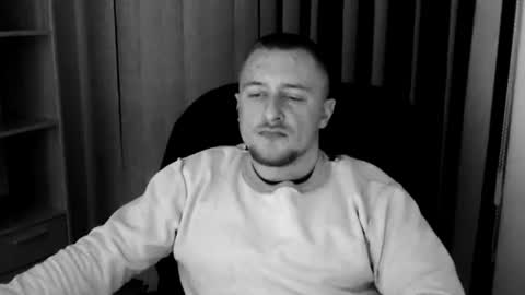 Snapshot of lev1ngston chatting on 01-06-26, 05:16 lev1ngston online show from 01-06-26, 05:16