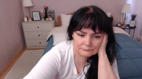 Mary online show from 01-24-25, 01:25