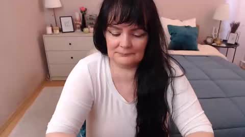 Mary online show from 01-27-25, 01:09