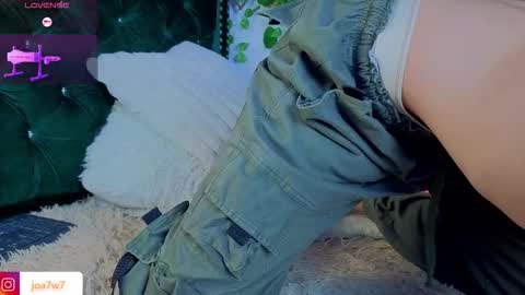 Levi  online show from 09-25-25, 04:11