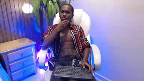 Levi Mackie online show from 08-04-26, 08:00