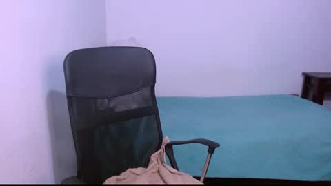      0600AM-1200PM - online show from 11-02-25, 03:31