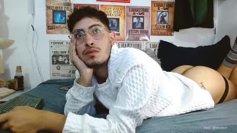 Snapshot of lex_ross chatting on 02-17-25, 01:36 lex ross online show from 02-17-25, 01:36