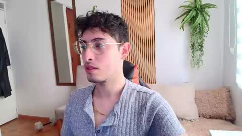 Snapshot of lex_ross chatting on 10-31-25, 06:42 lex ross online show from 10-31-25, 06:42