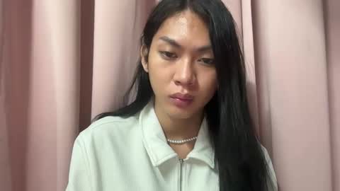 Hev Lexi online show from 12-17-24, 04:45