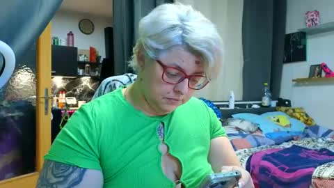 Snapshot of lexi2810 chatting on 01-13-25, 07:21 Lexi und Lex online show from 01-13-25, 07:21