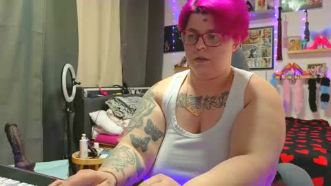 Snapshot of lexi2810 chatting on 02-25-25, 07:36 Lexi und Lex online show from 02-25-25, 07:36