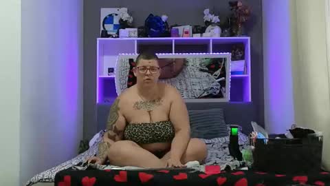 Snapshot of lexi2810 chatting on 10-05-25, 07:17 Lexi und Lex online show from 10-05-25, 07:17