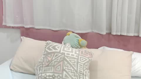 Gabrielle online show from 02-24-25, 04:58