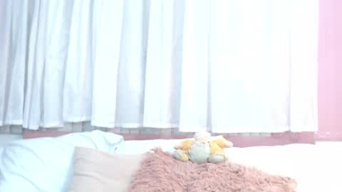 Gabrielle online show from 11-24-25, 11:21