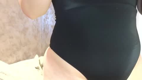 Snapshot of lexi_u_ chatting on 02-17-25, 05:25 LEXXY online show from 02-17-25, 05:25