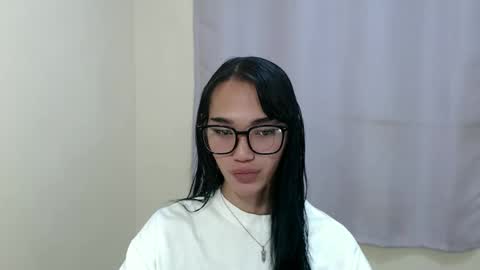 Snapshot of lexibabe_ chatting on 10-08-25, 04:37 lexibabe_ online show from 10-08-25, 04:37