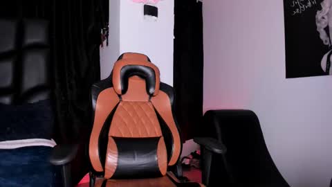 Lixie And Nte online show from 03-01-25, 05:42