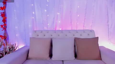 Lexie Thompson  online show from 10-24-25, 12:12