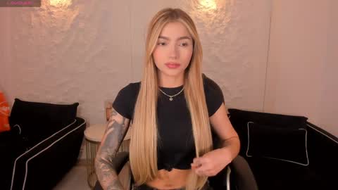 Lexie  online show from 04-05-26, 04:26