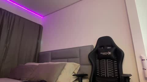 Alexa online show from 04-09-26, 09:09