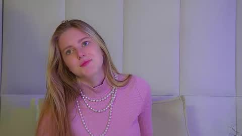 Snapshot of lexireadway chatting on 09-16-25, 06:25 Lexi online show from 09-16-25, 06:25
