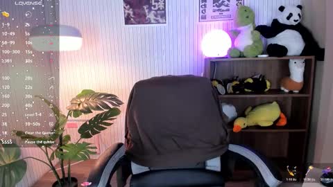 lexirouge           online show from 12-05-25, 07:43