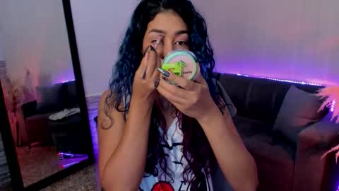 Lexy online show from 10-20-25, 04:24