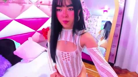 Snapshot of lexy_petite_ chatting on 05-26-26, 11:34 lexy_petite_ online show from 05-26-26, 11:34