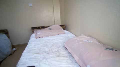 Snapshot of lexy_sky1 chatting on 11-22-25, 08:57 Lexy online show from 11-22-25, 08:57