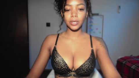 Snapshot of lexy_squirt_queen chatting on 02-20-26, 02:28 LEXY - Independent account online show from 02-20-26, 02:28