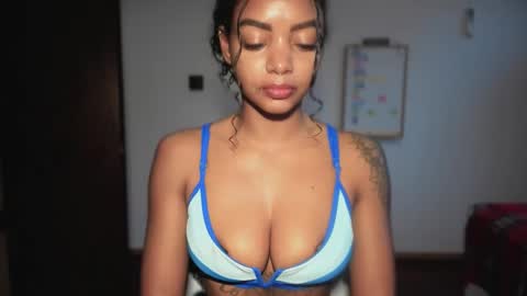Snapshot of lexy_squirt_queen chatting on 02-25-26, 12:37 LEXY - Independent account online show from 02-25-26, 12:37