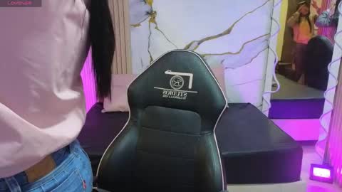 Snapshot of lexy_tay chatting on 04-30-26, 11:49 lexy_tay online show from 04-30-26, 11:49