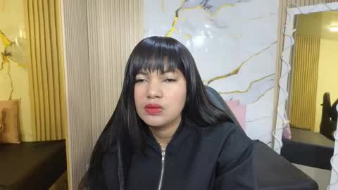Snapshot of lexy_tay chatting on 05-18-26, 12:00 lexy_tay online show from 05-18-26, 12:00