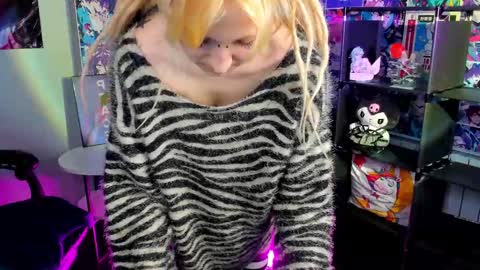 Lexy online show from 03-10-25, 01:21