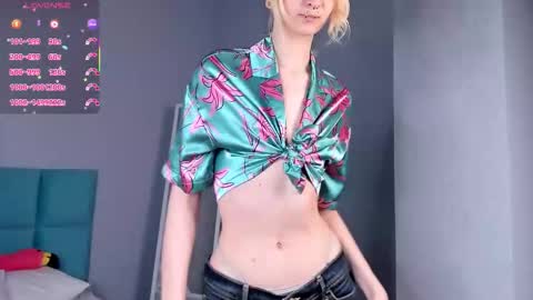 Lexy online show from 11-22-25, 11:42