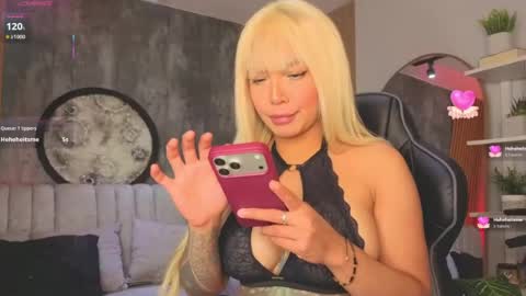 Snapshot of lexybell1 chatting on 06-28-26, 12:27 lexy online show from 06-28-26, 12:27