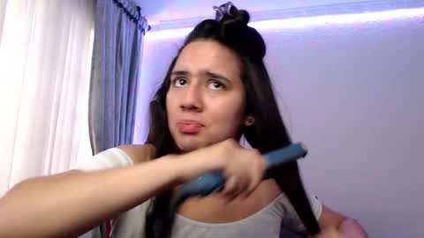 Snapshot of lexydavis chatting on 12-20-24, 08:01 Lexy Davis online show from 12-20-24, 08:01